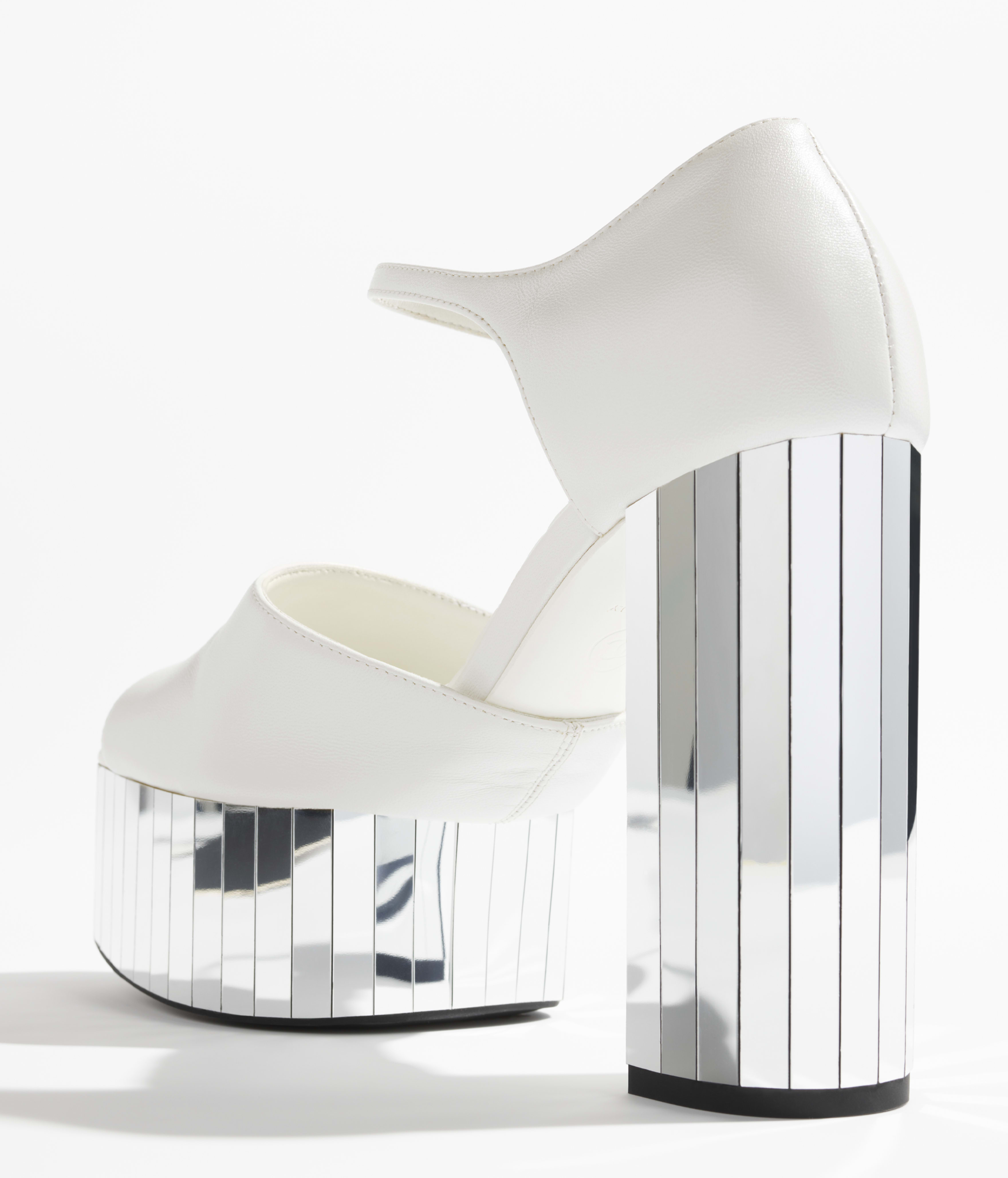 Sandals - White - Shiny Lambskin - 